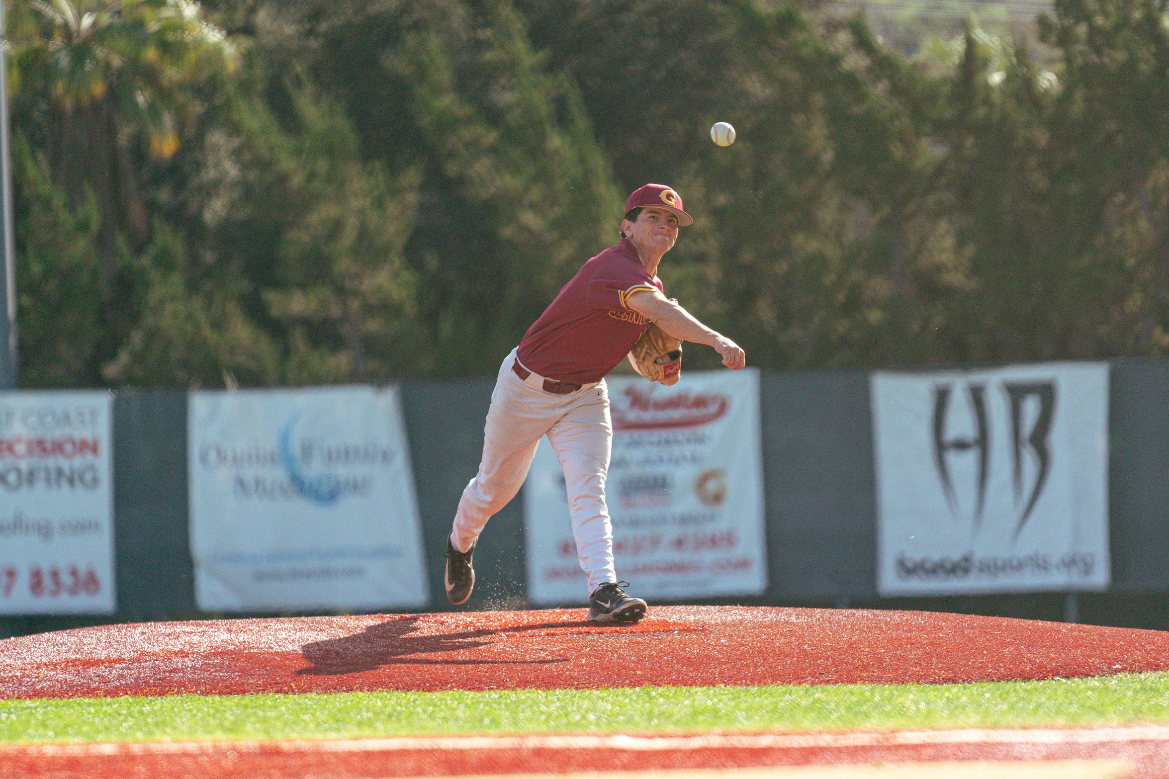 Vaqueros Drop Late in 2&ndash;1 Loss