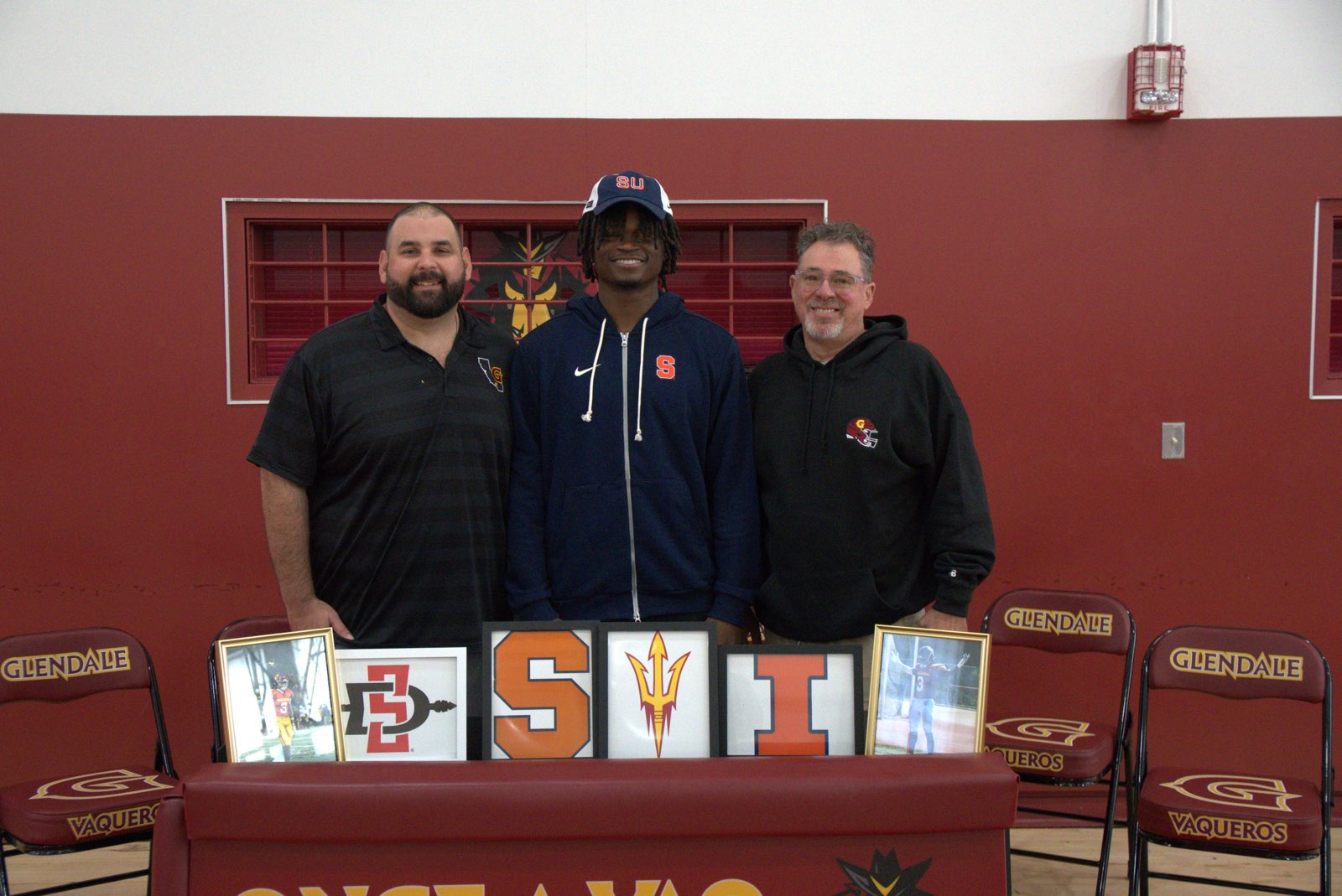 Merriweather Signs with Syracuse on Early Signing Day