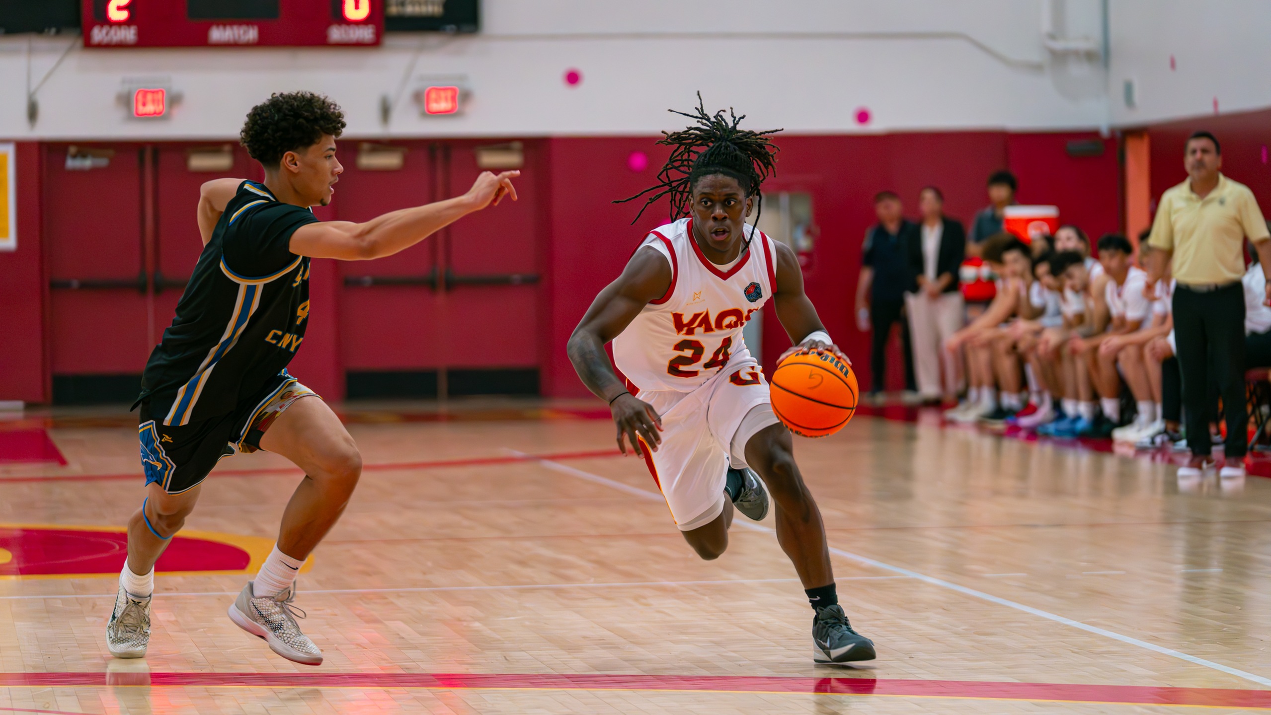 Vaqueros Battle Hard in Season Opener, Fall Just Short 76&ndash;74
