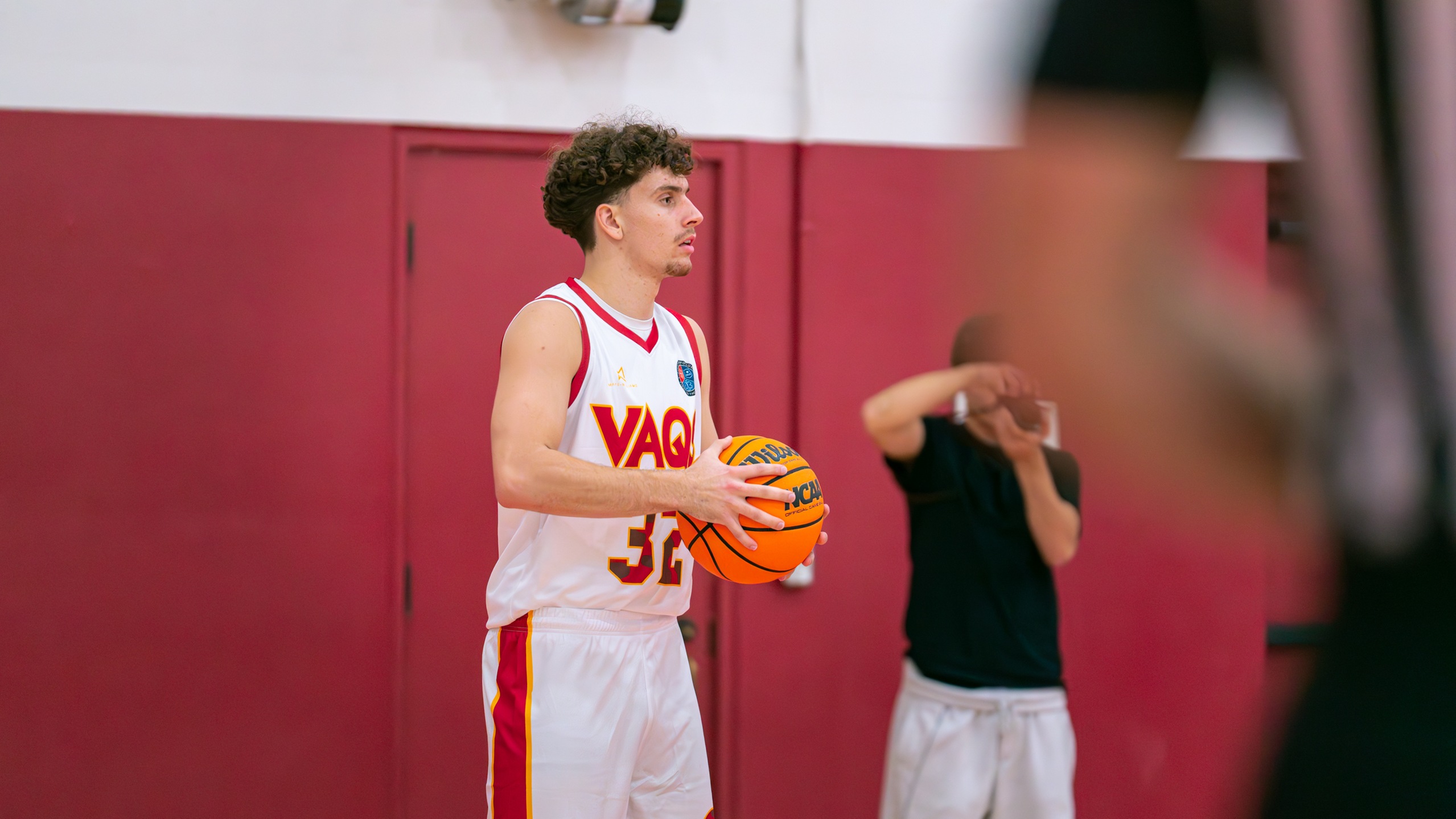 Glendale Pulls Away for 78&ndash;58 Victory Against LA Valley