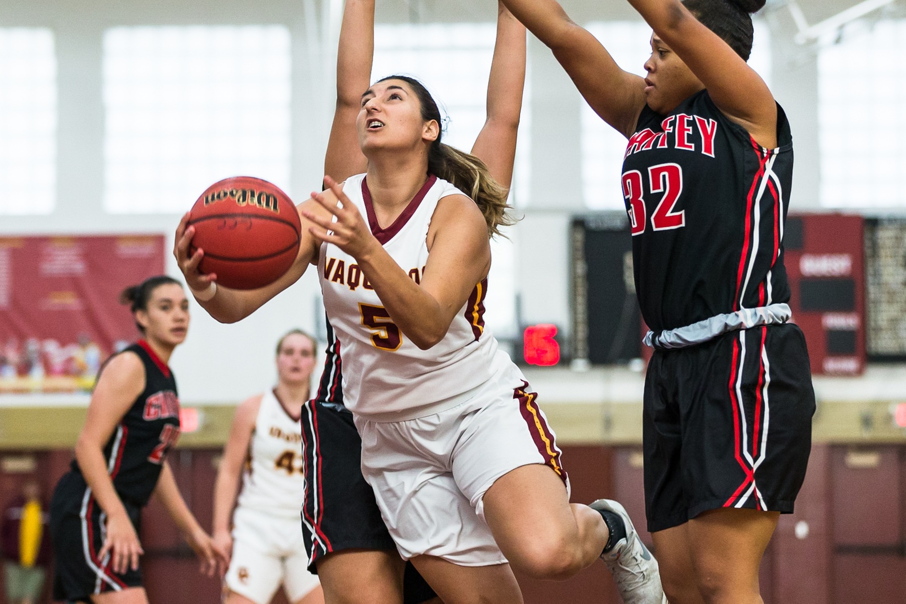 Glendale freshman Sylvia Vartazarian scored 18 points