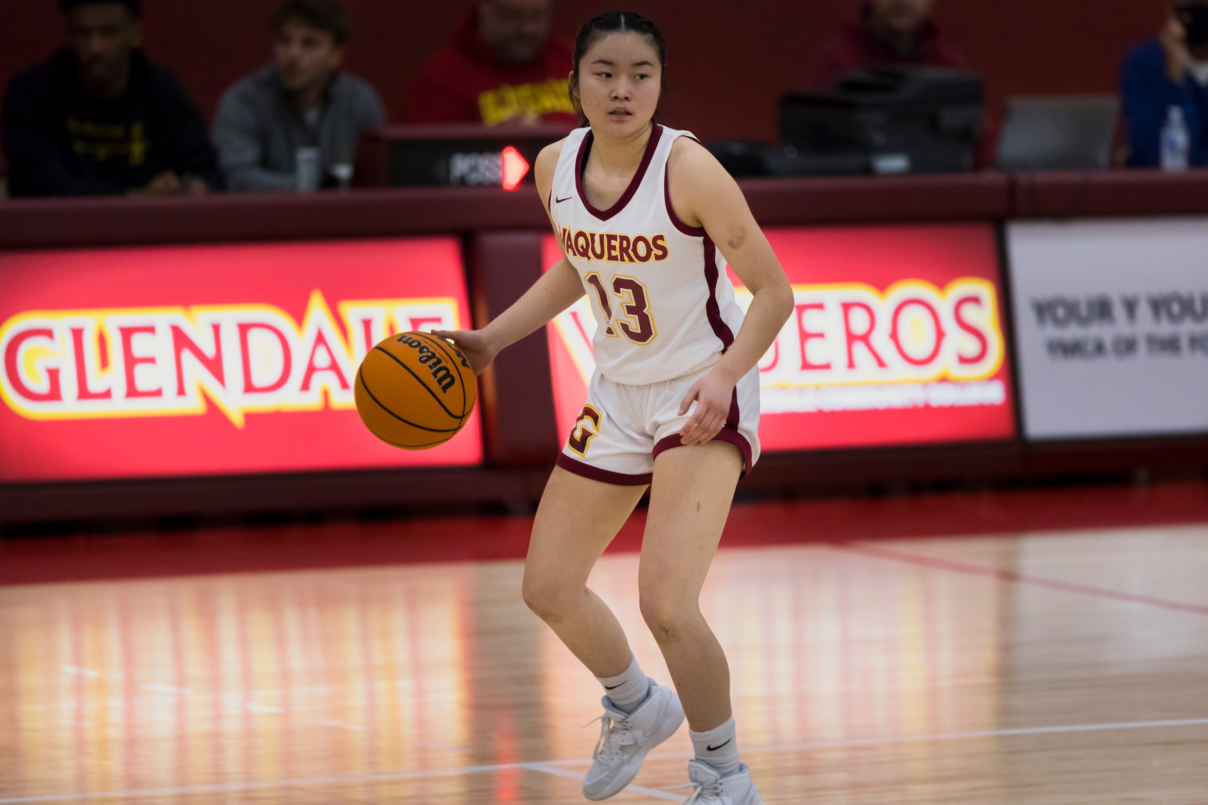 GCC Women's Basketball splits a pair of games in Holiday Crossover Tourney Dec. 21-22; is now 9-3 this season