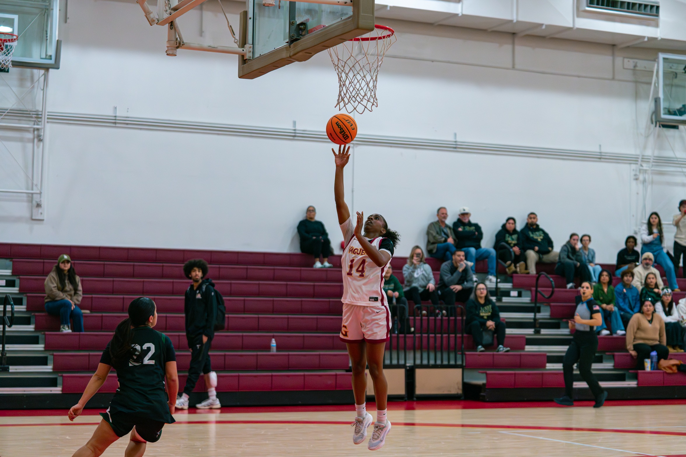Vaqueros Dominate Citrus, Cruise to 70&ndash;40 Road Win