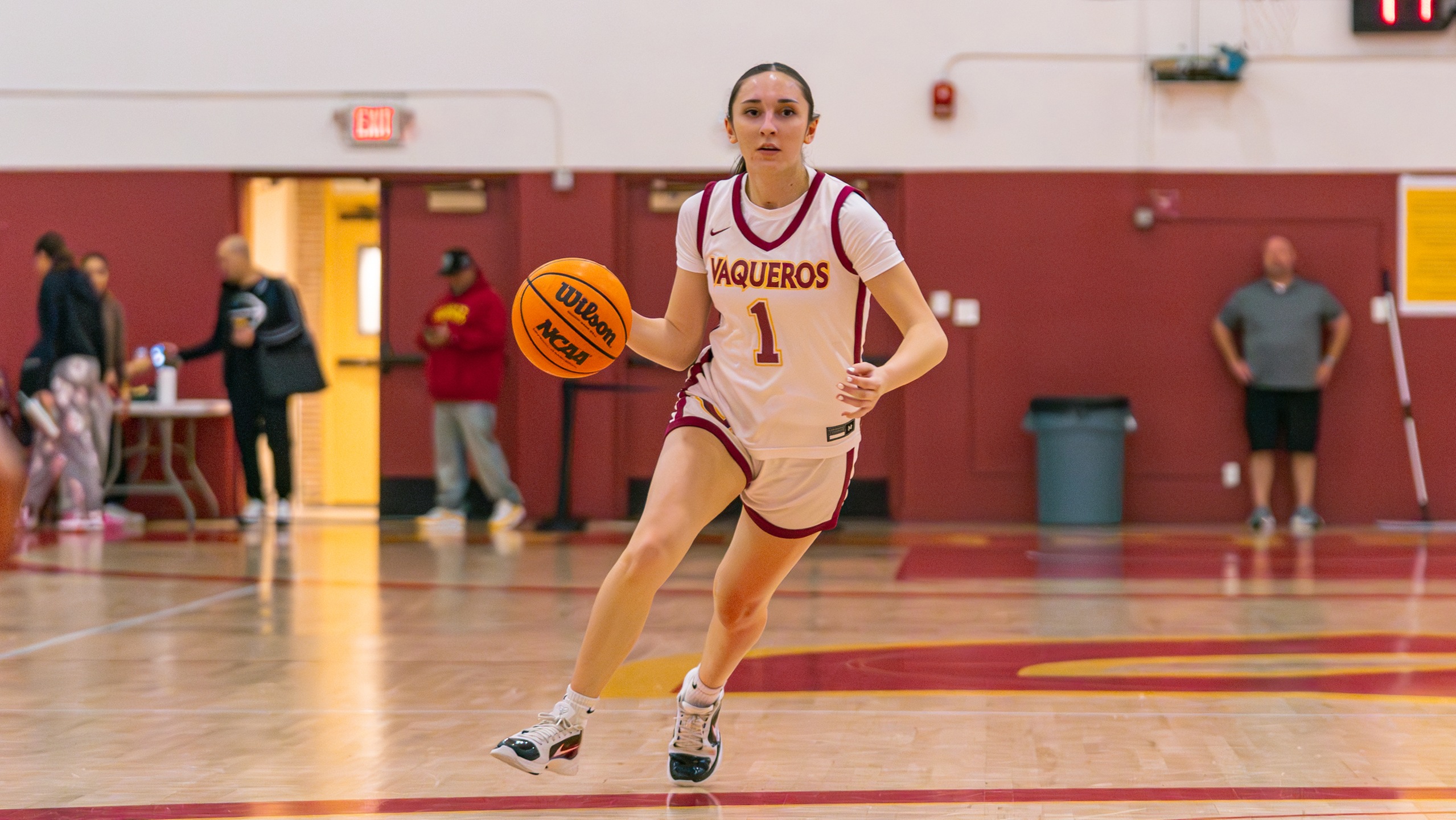 Glendale Shuts Down Rio Hondo in 54&ndash;38 Win
