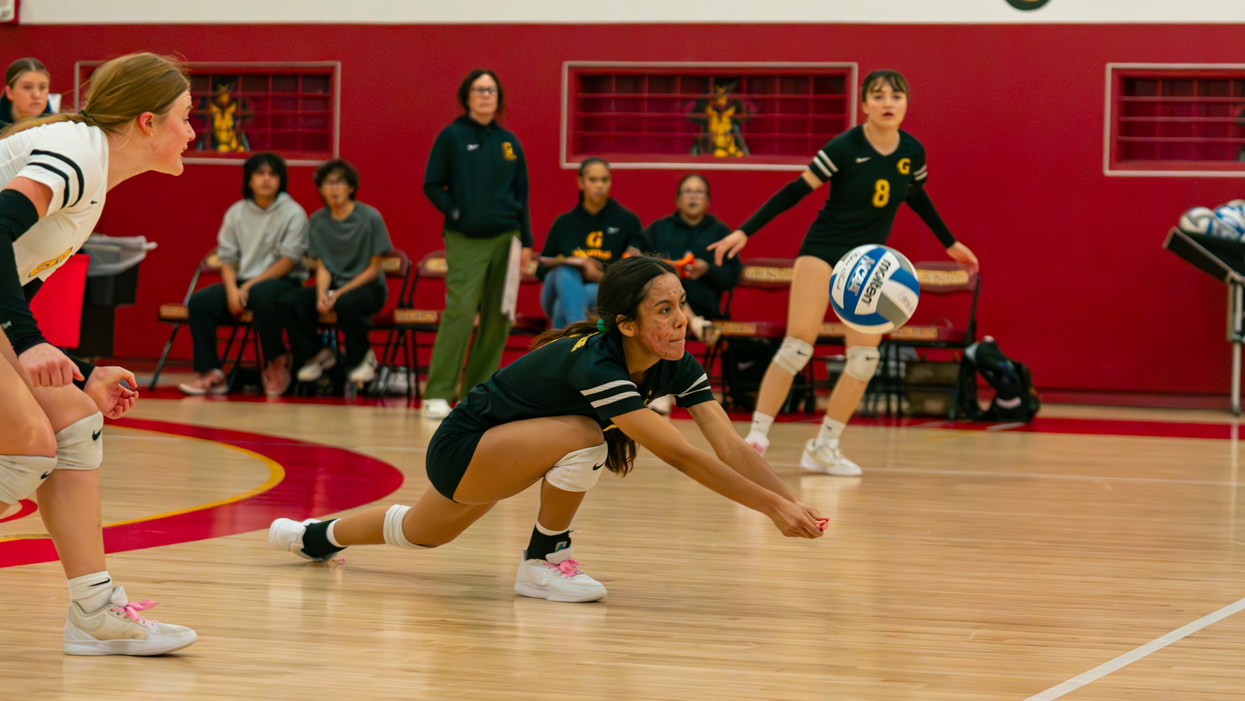 Citrus Sweeps Glendale 3&ndash;0 in Battle